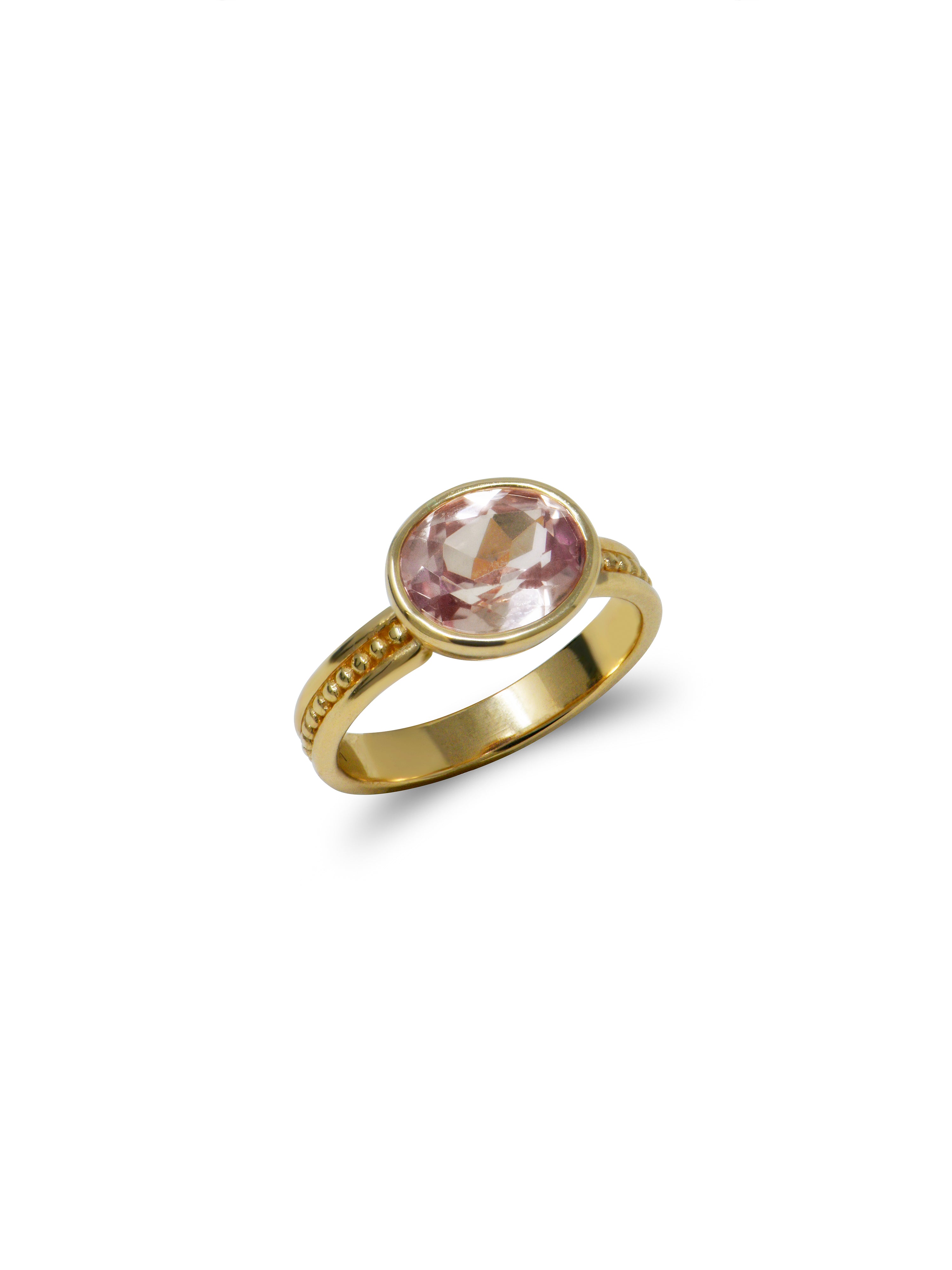 Classique Oval Dew Drop Band Ring