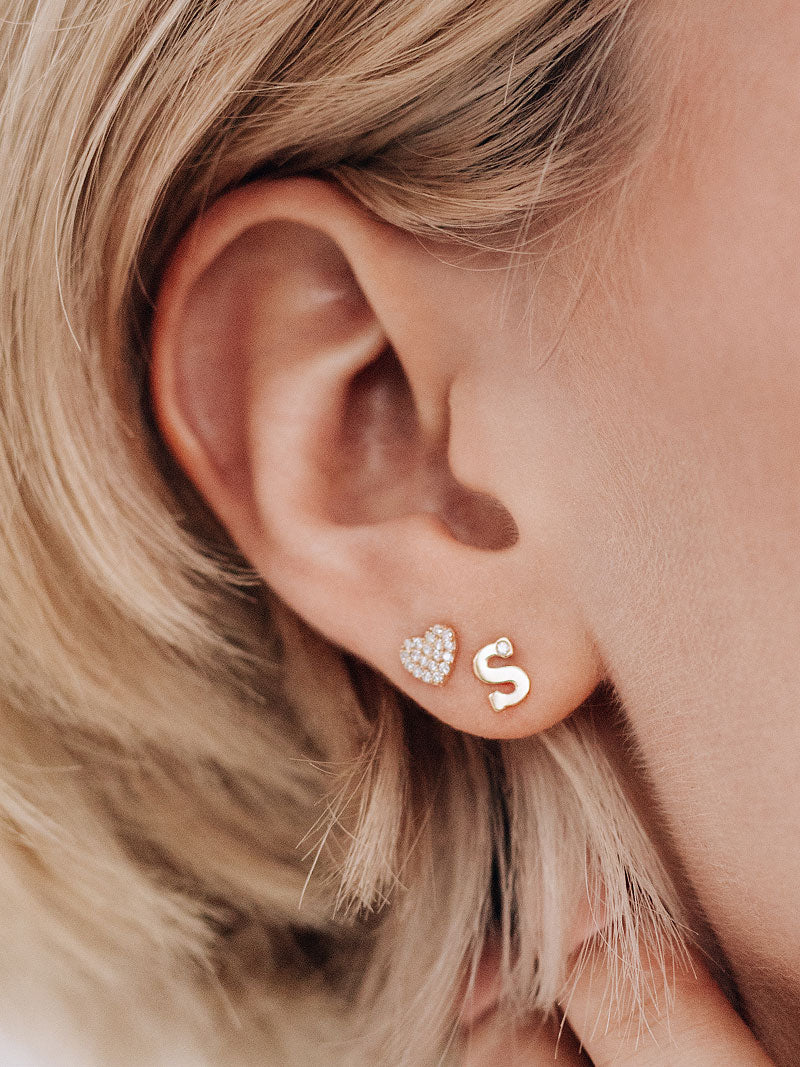 Arzonai needle diamond letter G letter D earrings Korean Dongdaemun  personality creative earrings minority high-end